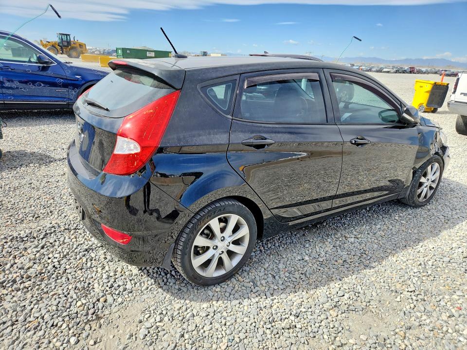 Продаж на аукціоні авто 2013 Hyundai Accent, vin: KMHCU5AE8DU086757, номер лоту: 48943466