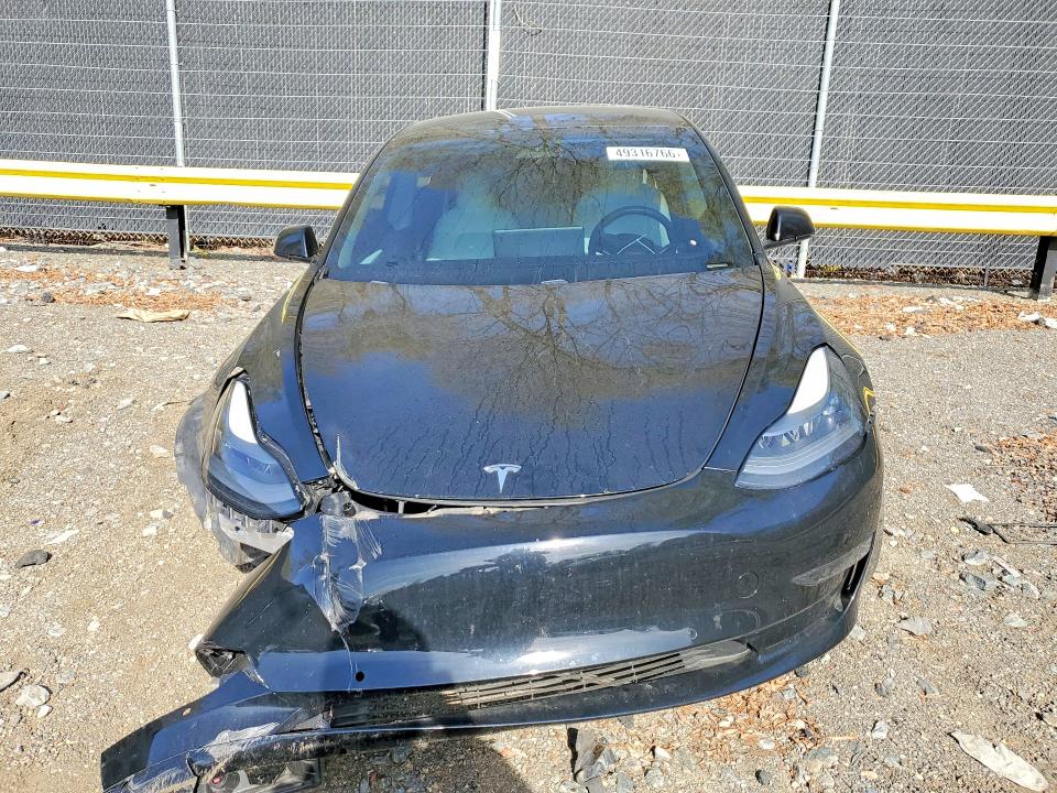 49316766 :رقم المزاد ، 5YJ3E1EC8MF049493 vin ، 2021 Tesla Model 3 مزاد بيع
