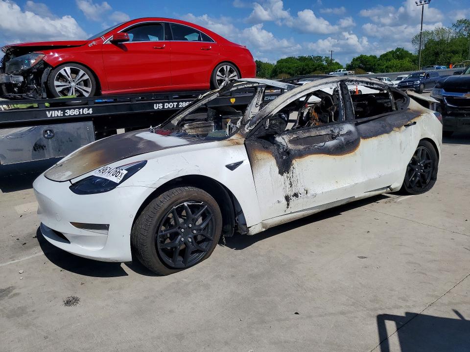 Продаж на аукціоні авто 2021 Tesla Model 3, vin: 5YJ3E1EB9MF927150, номер лоту: 49614766