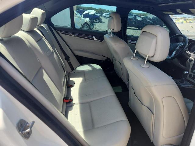 2013 Mercedes-benz C მანქანა იყიდება აუქციონზე, vin: WDDGF4HB8DA810184, აუქციონის ნომერი: 51792066