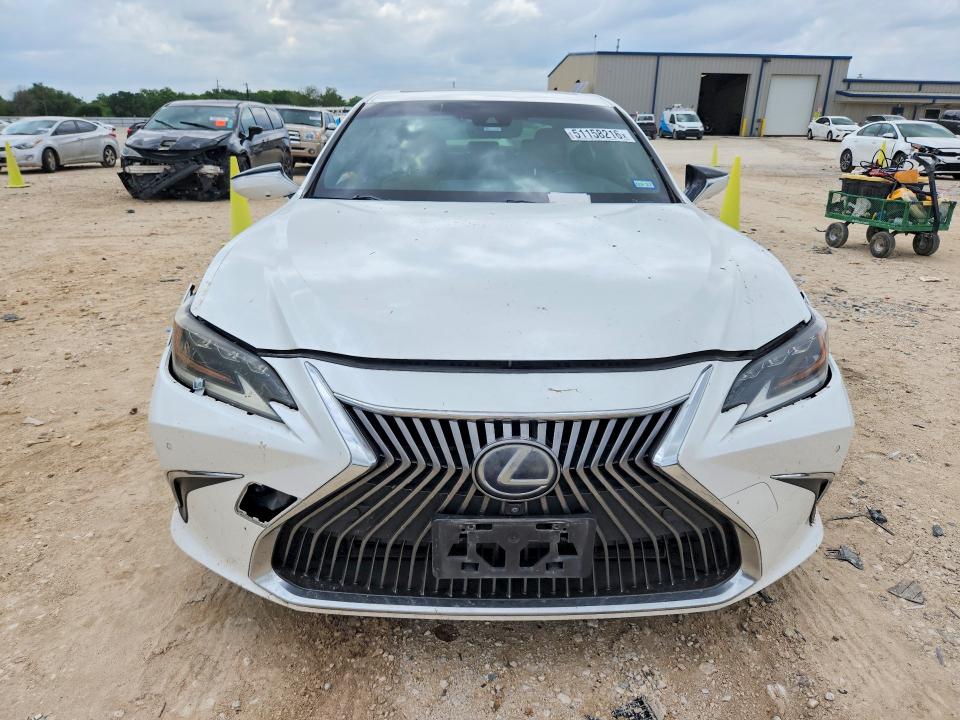 2019 Lexus Es მანქანა იყიდება აუქციონზე, vin: JTHB21B17K2004499, აუქციონის ნომერი: 51158216