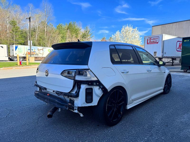 2016 Volkswagen Golf R მანქანა იყიდება აუქციონზე, vin: WVWUF7AU2GW081911, აუქციონის ნომერი: 51894396