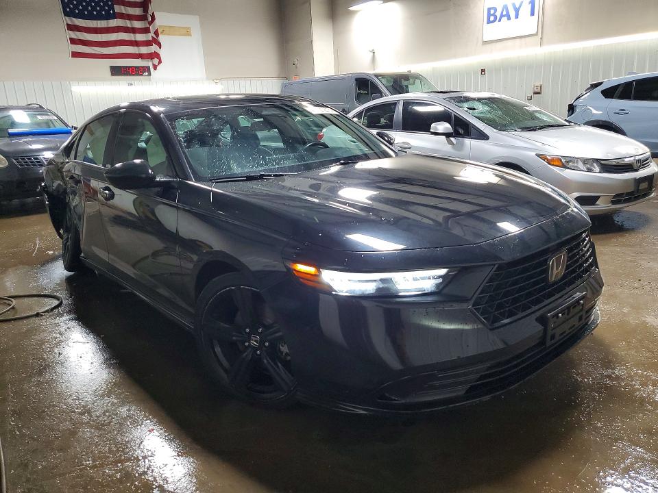 48121276 :رقم المزاد ، 1HGCY2F70RA086599 vin ، 2024 Honda Accord مزاد بيع