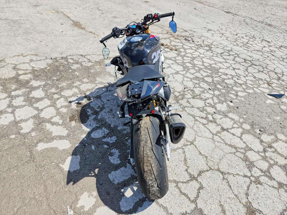 Продаж на аукціоні авто 2024 Aprilia Tuono, vin: ZD4KZUB04RS001323, номер лоту: 49576066