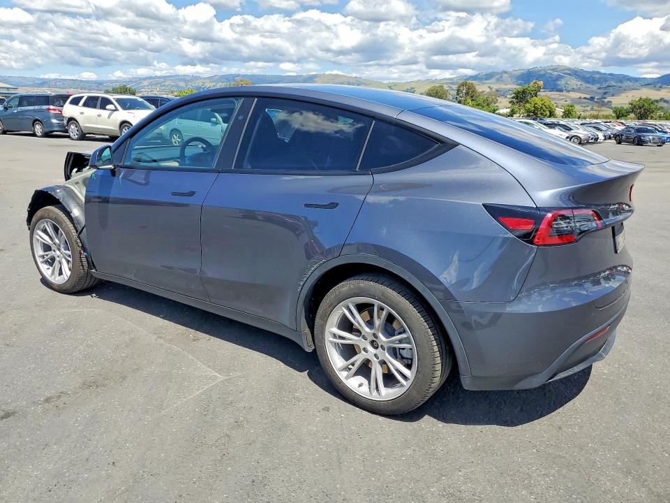 51009876 :رقم المزاد ، 7SAYGDEEXPA194719 vin ، 2023 Tesla Model Y مزاد بيع