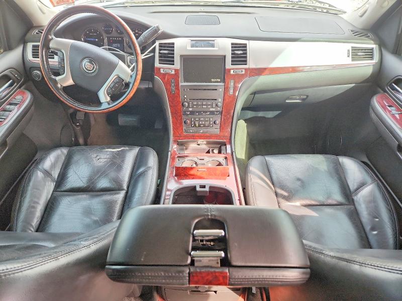 2007 Cadillac Escalade მანქანა იყიდება აუქციონზე, vin: 1GYFK63837R125325, აუქციონის ნომერი: 51703666