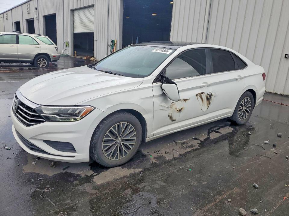 49258566 :رقم المزاد ، 3VWC57BU7KM134105 vin ، 2019 Volkswagen Jetta مزاد بيع
