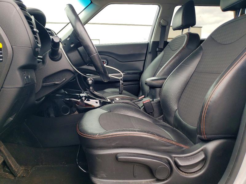 50297286 :رقم المزاد ، KNDJX3AA6J7576645 vin ، 2018 Kia Soul مزاد بيع