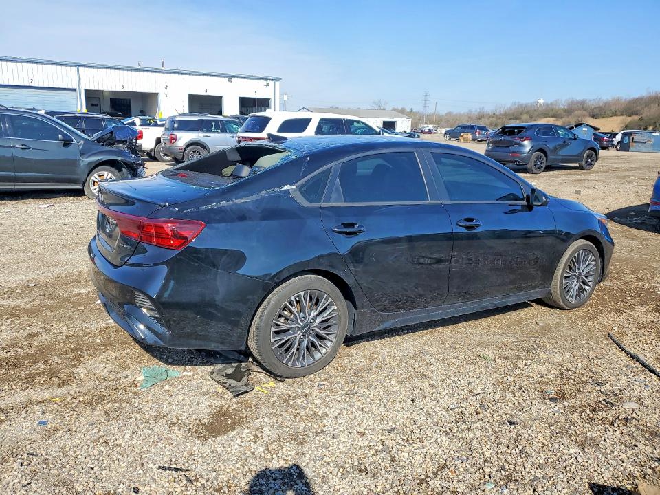 2023 Kia Forte მანქანა იყიდება აუქციონზე, vin: 3KPF54ADXPE565782, აუქციონის ნომერი: 48988186