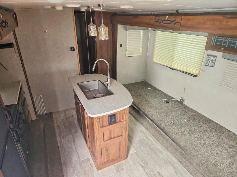 Продаж на аукціоні авто 2018 Heartland Wilderness, vin: 5SFNB3224JE379070, номер лоту: 49258986