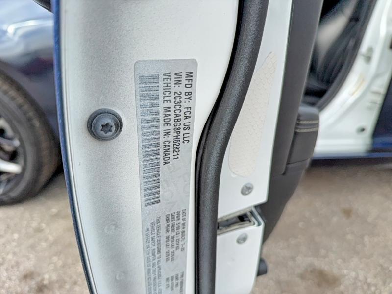 2023 Chrysler 300 მანქანა იყიდება აუქციონზე, vin: 2C3CCABG8PH628211, აუქციონის ნომერი: 49249166