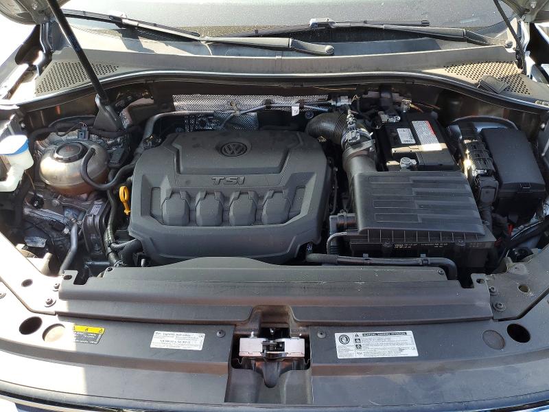 52065736 :رقم المزاد ، 3VV1B7AX0KM125911 vin ، 2019 Volkswagen Tiguan مزاد بيع