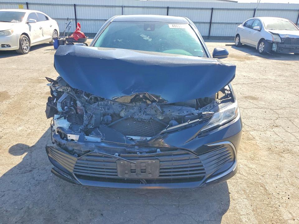 2022 Toyota Camry მანქანა იყიდება აუქციონზე, vin: 4T1C11AK2NU021265, აუქციონის ნომერი: 48650546