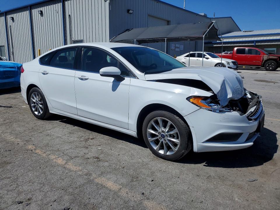 51813536 :رقم المزاد ، 3FA6P0H79HR215465 vin ، 2017 Ford Fusion مزاد بيع