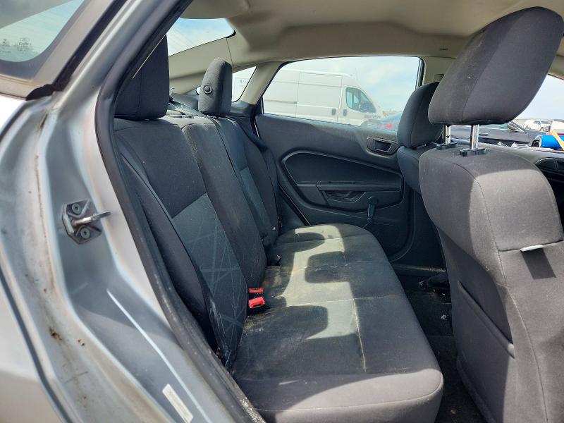 48998876 :رقم المزاد ، 3FADP4AJ6FM123339 vin ، 2015 Ford Fiesta مزاد بيع