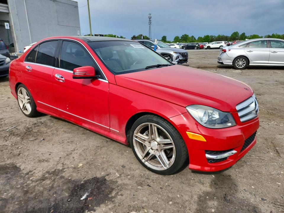 Продажа на аукционе авто 2014 Mercedes-benz C, vin: WDDGF4HB1EA945136, номер лота: 50853666