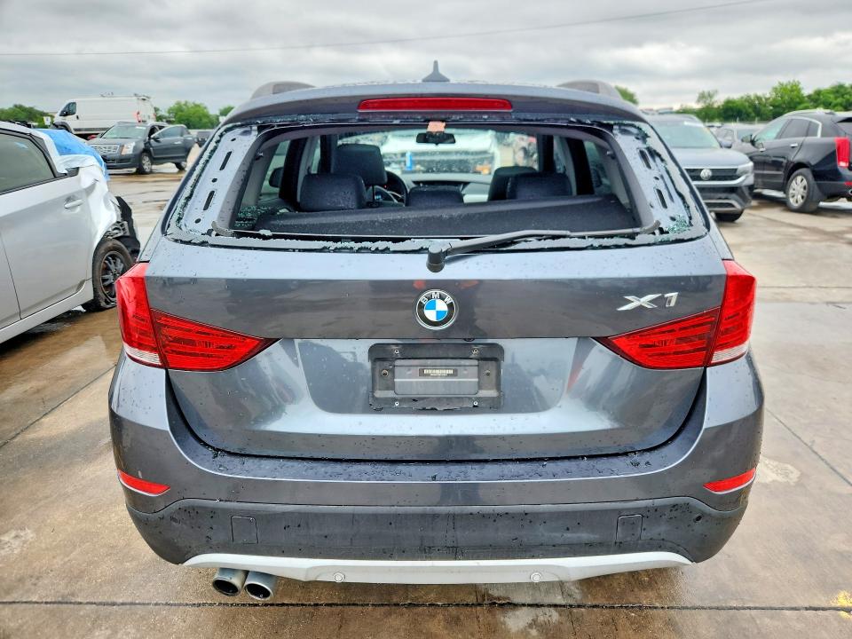 51864126 :رقم المزاد ، WBAVM1C59FV318571 vin ، 2015 Bmw X1 مزاد بيع