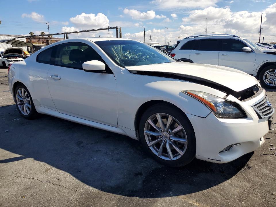 2015 Infiniti Q60 Coupe მანქანა იყიდება აუქციონზე, vin: JN1CV6EK0FM870654, აუქციონის ნომერი: 48174146