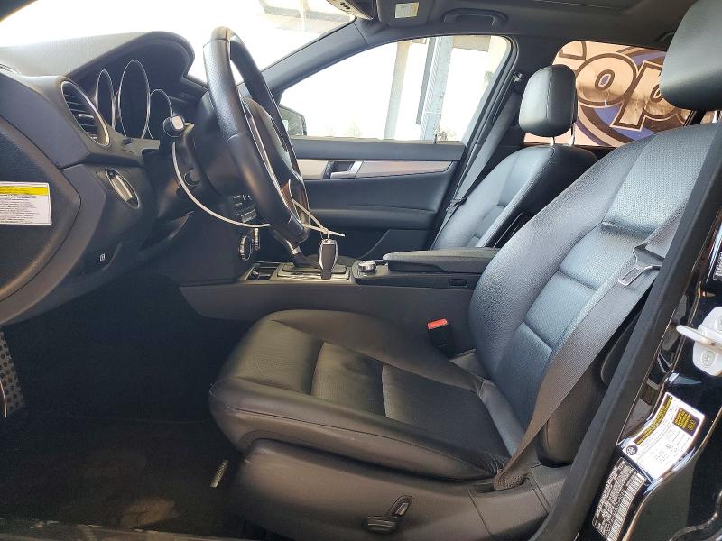 52038326 :رقم المزاد ، WDDGF4HB4EG245060 vin ، 2014 Mercedes-benz C مزاد بيع