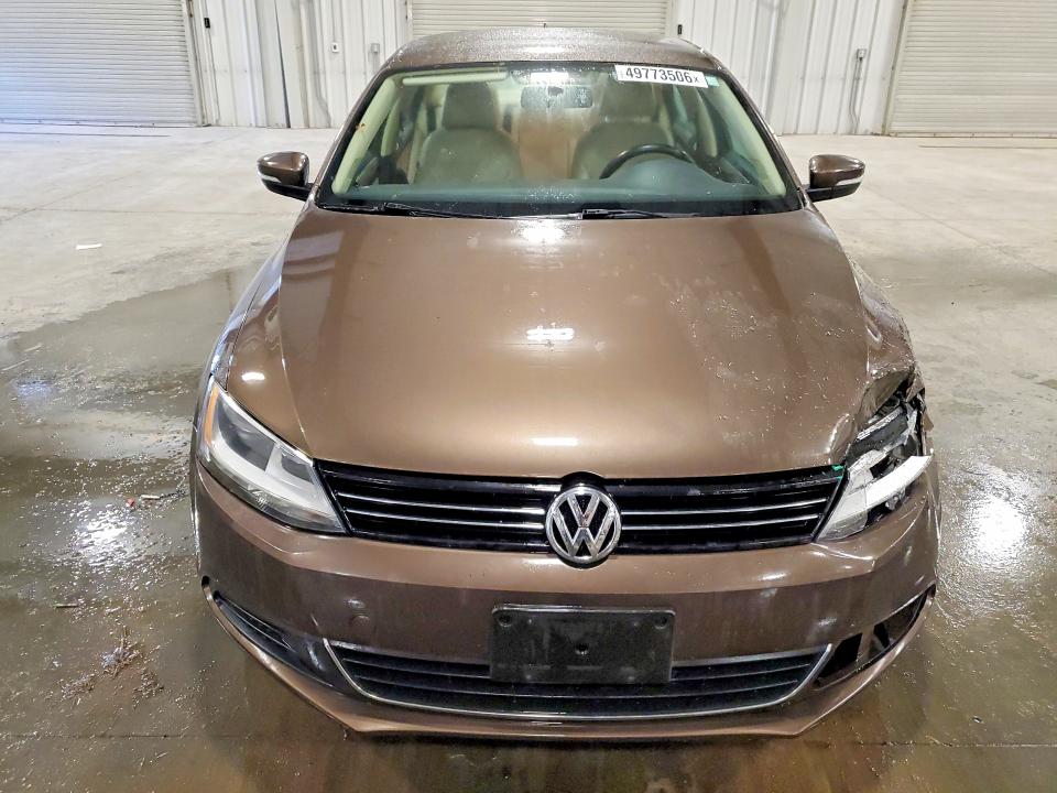 49773506 :رقم المزاد ، 3VWDX7AJ7DM358774 vin ، 2013 Volkswagen Jetta مزاد بيع