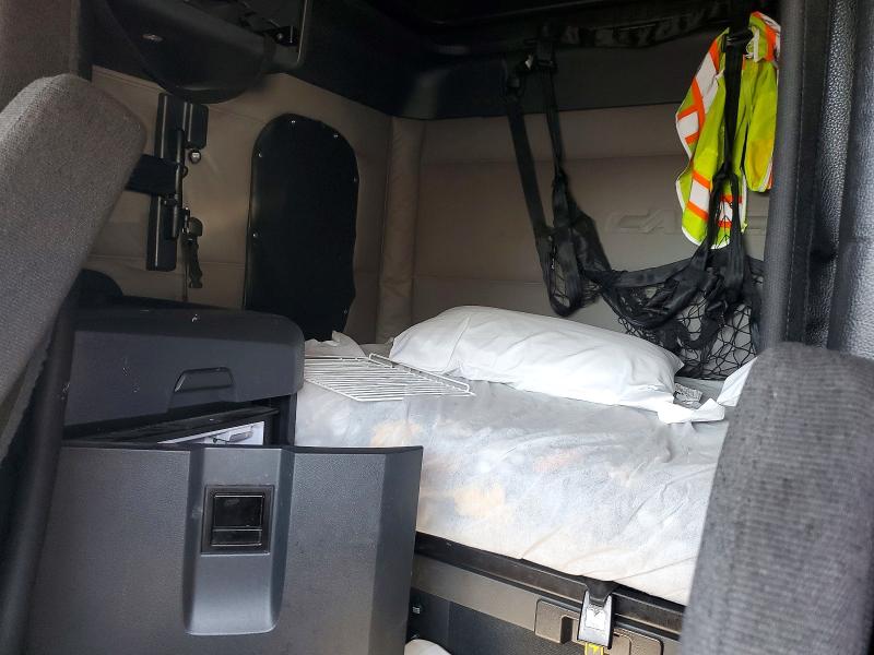 Продажа на аукционе авто 2020 Freightliner Cascadia 126, vin: 3AKJHHDR2LSLP8650, номер лота: 50825866