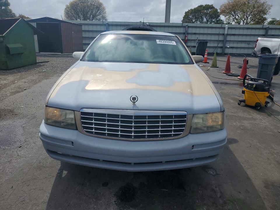 48390886 :رقم المزاد ، 1G6KD54Y5WU758978 vin ، 1998 Cadillac Deville مزاد بيع