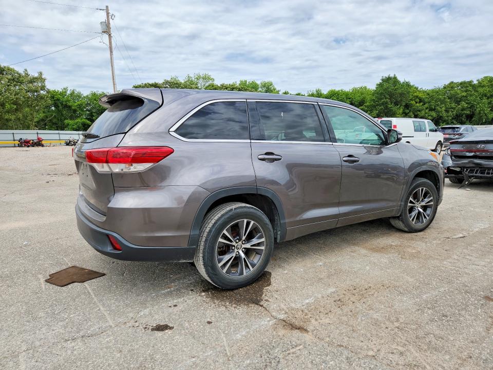 Продажа на аукционе авто 2018 Toyota Highlander, vin: 5TDZARFH3JS034471, номер лота: 51667716