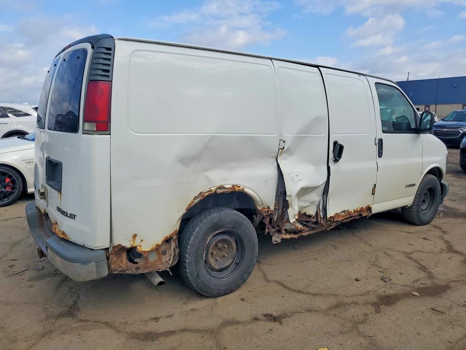 2002 Chevrolet Express G1500 მანქანა იყიდება აუქციონზე, vin: 1GCFG15R121183618, აუქციონის ნომერი: 49879606