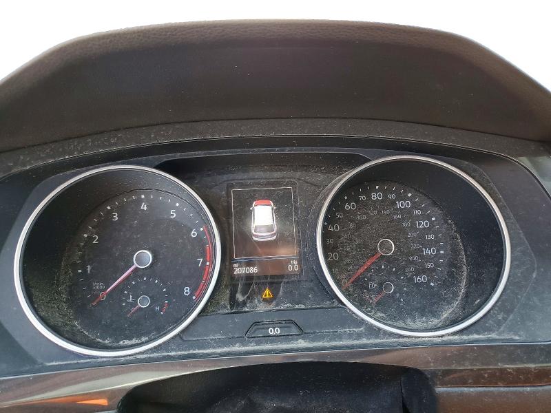 50492326 :رقم المزاد ، 3VV2B7AX2JM191508 vin ، 2018 Volkswagen Tiguan مزاد بيع