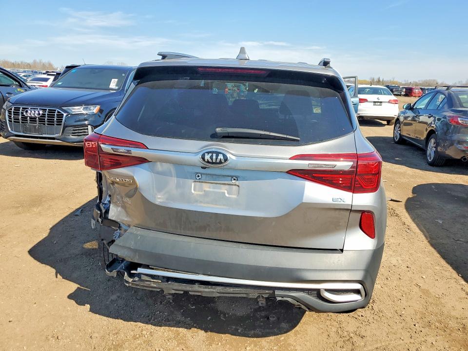 2021 Kia Seltos მანქანა იყიდება აუქციონზე, vin: KNDERCAA6M7165729, აუქციონის ნომერი: 49288156