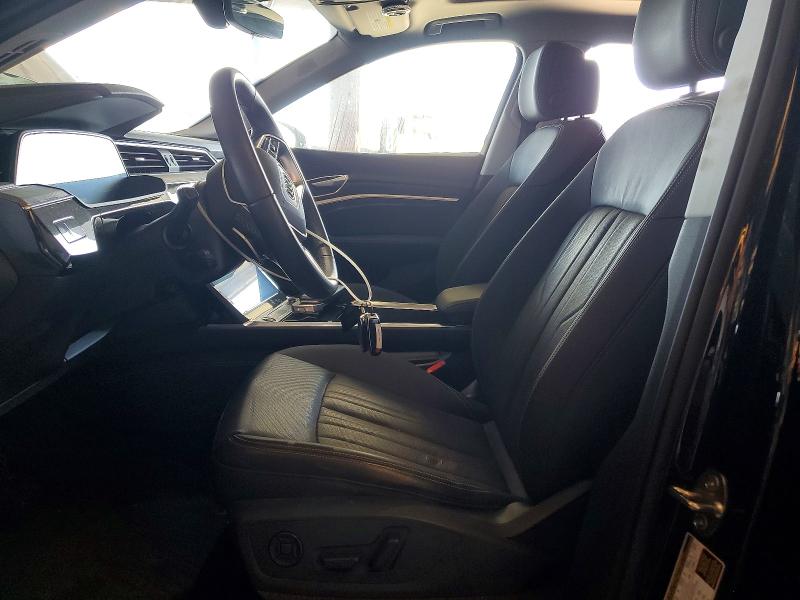 Продаж на аукціоні авто 2022 Audi E-tron, vin: WA1LAAGE0NB031806, номер лоту: 48567646