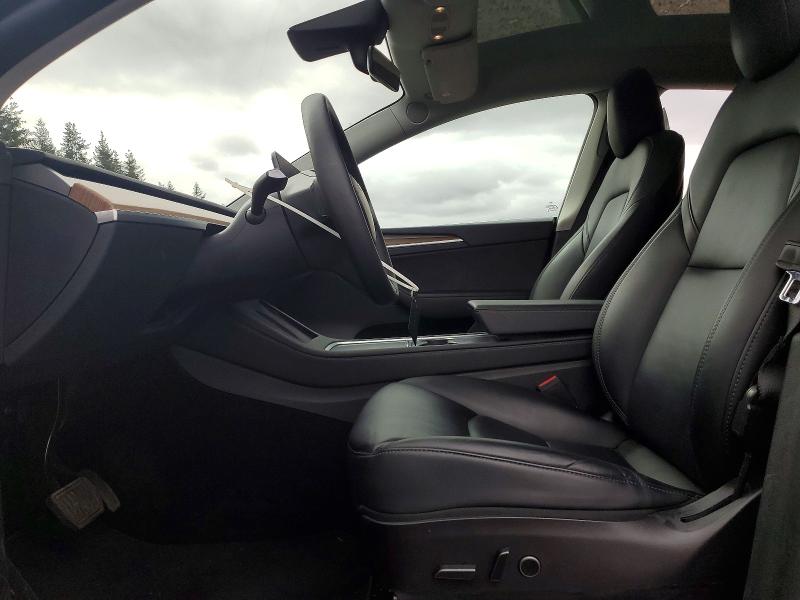 51178386 :رقم المزاد ، 7SAYGAEE7NF548565 vin ، 2022 Tesla Model Y مزاد بيع