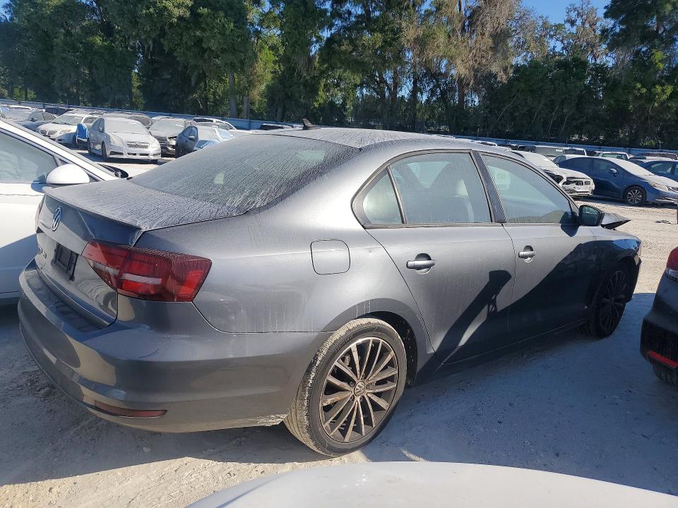 50856946 :رقم المزاد ، 3VWD17AJ9HM303248 vin ، 2017 Volkswagen Jetta مزاد بيع