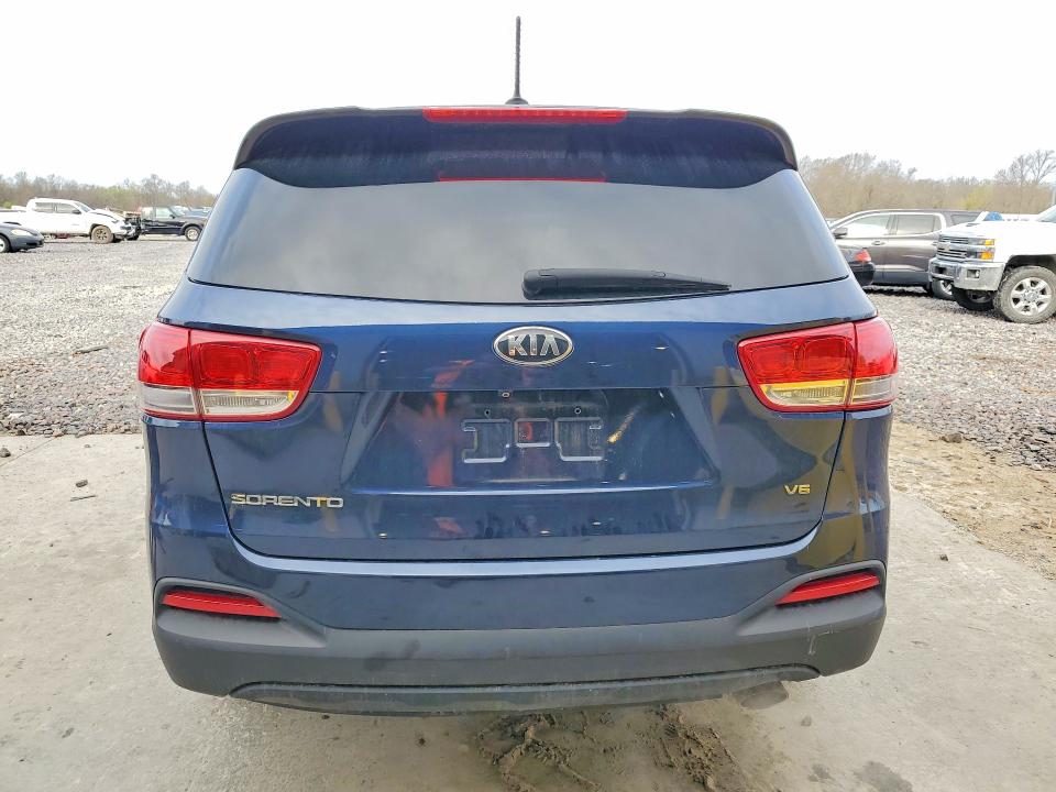 Продажа на аукционе авто 2017 Kia Sorento, vin: 5XYPG4A58HG228569, номер лота: 46586926