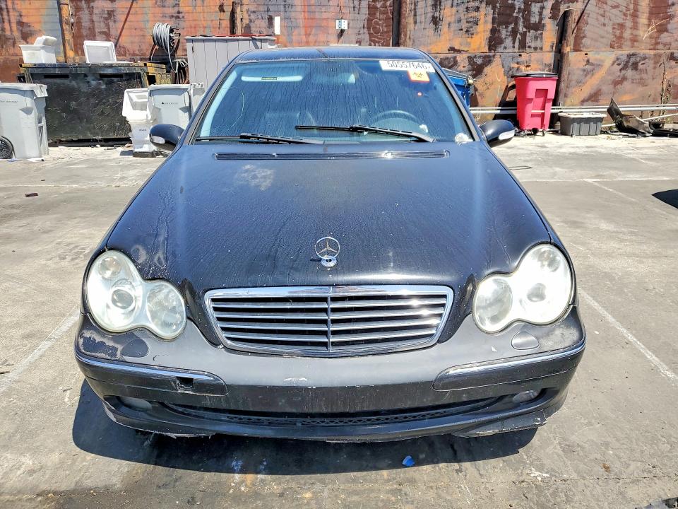 2004 Mercedes-benz C მანქანა იყიდება აუქციონზე, vin: WDBRF40J74F484482, აუქციონის ნომერი: 50557646