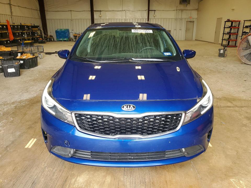 50258356 :رقم المزاد ، 3KPFK4A71HE012412 vin ، 2017 Kia Forte مزاد بيع