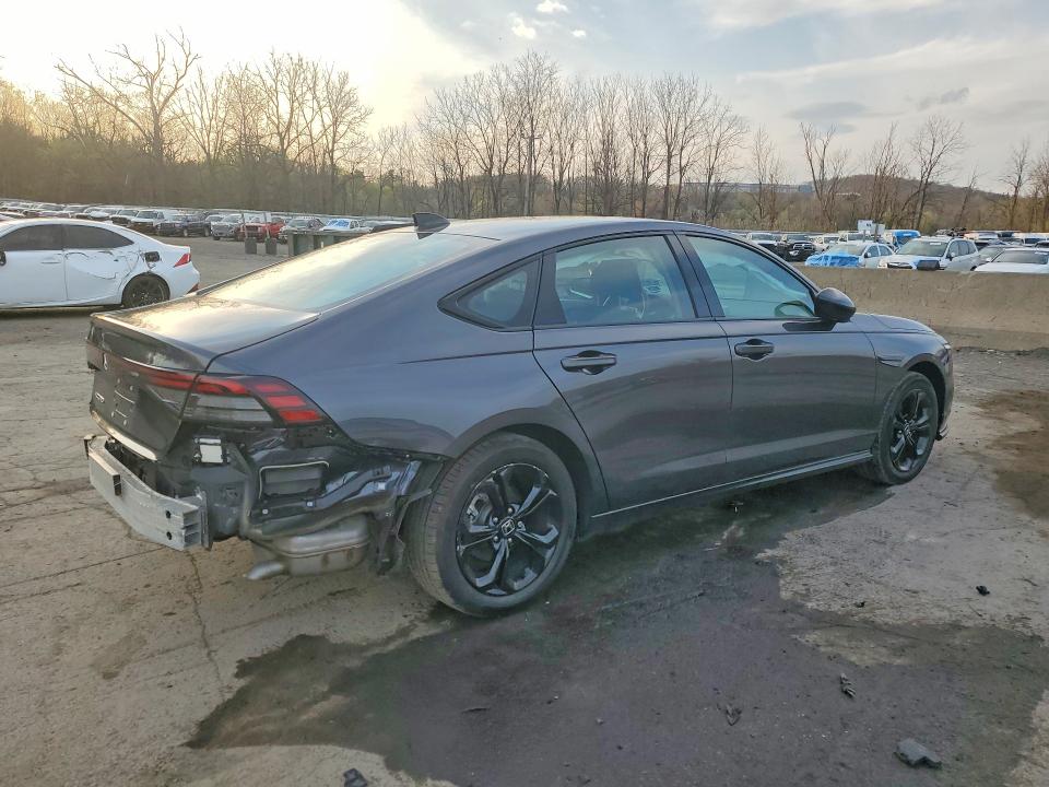 50149096 :رقم المزاد ، 1HGCY1F43SA047754 vin ، 2025 Honda Accord مزاد بيع