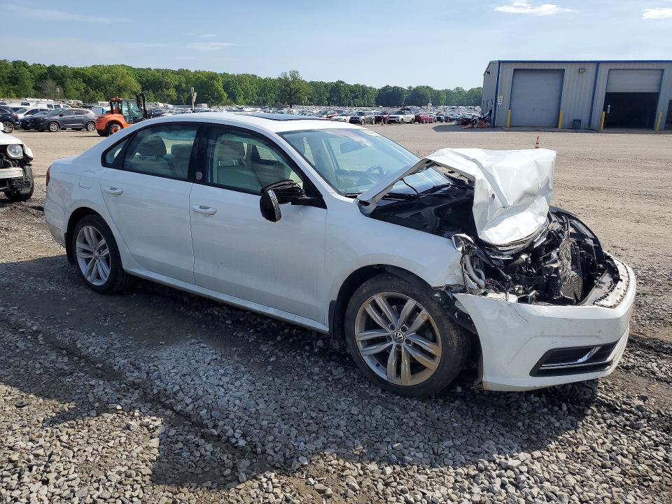 50446656 :رقم المزاد ، 1VWLA7A36KC001258 vin ، 2019 Volkswagen Passat مزاد بيع