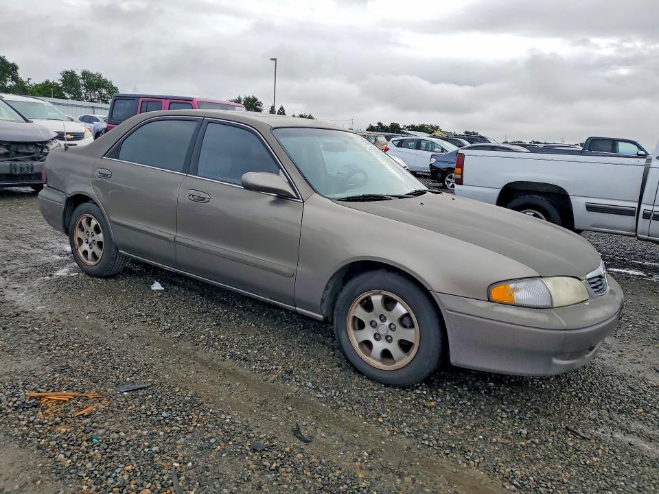 50342926 :رقم المزاد ، 1YVGF22C9X5880008 vin ، 1999 Mazda 626 مزاد بيع