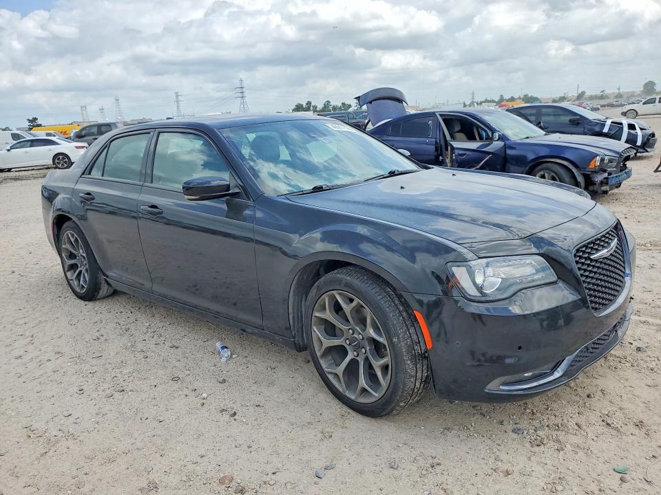 49911196 :رقم المزاد ، 2C3CCABG6HH512068 vin ، 2017 Chrysler 300 مزاد بيع
