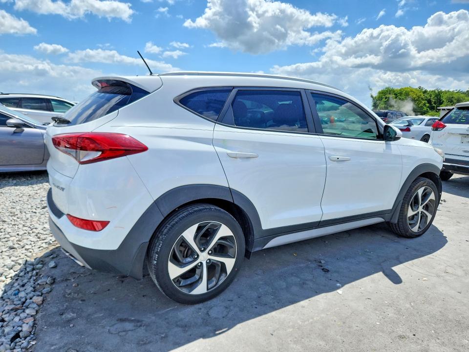 Продажа на аукционе авто 2017 Hyundai Tucson, vin: KM8J33A20HU484328, номер лота: 51411126