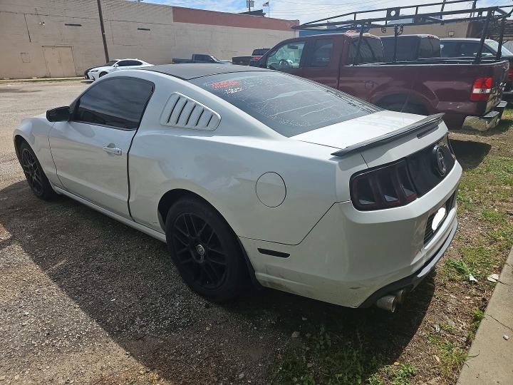 49283166 :رقم المزاد ، 1ZVBP8AM5E5332723 vin ، 2014 Ford Mustang مزاد بيع
