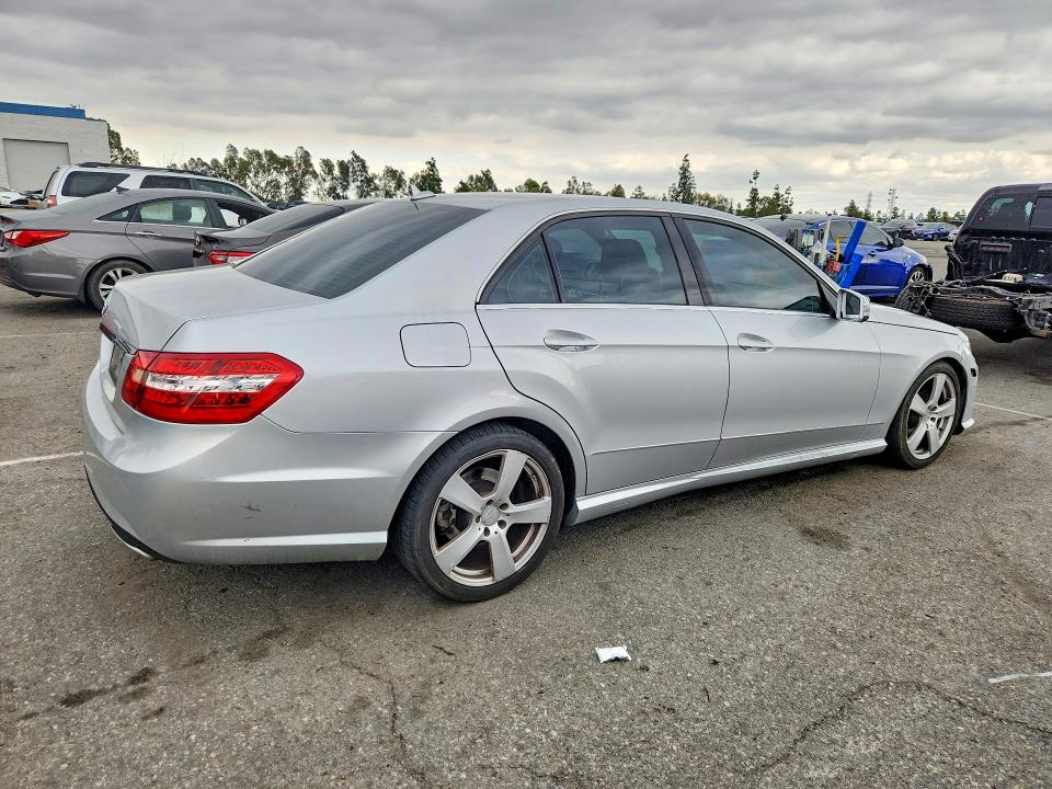 2010 Mercedes-benz E მანქანა იყიდება აუქციონზე, vin: WDDHF5GB1AA194304, აუქციონის ნომერი: 48466466