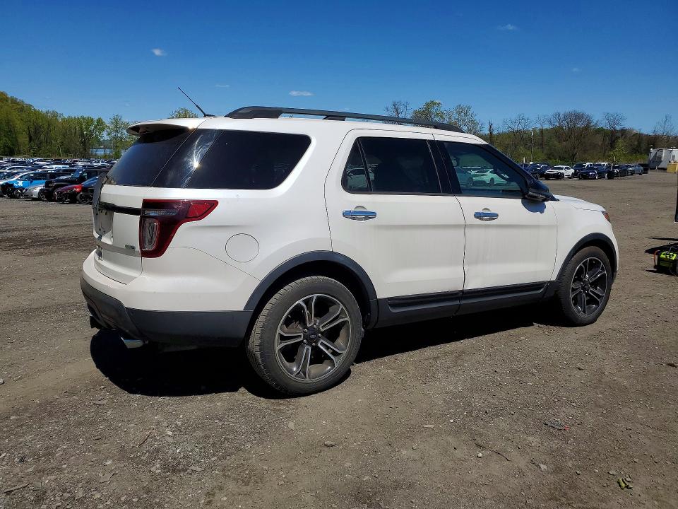50881106 :رقم المزاد ، 1FM5K8GT0DGC56212 vin ، 2013 Ford Explorer مزاد بيع