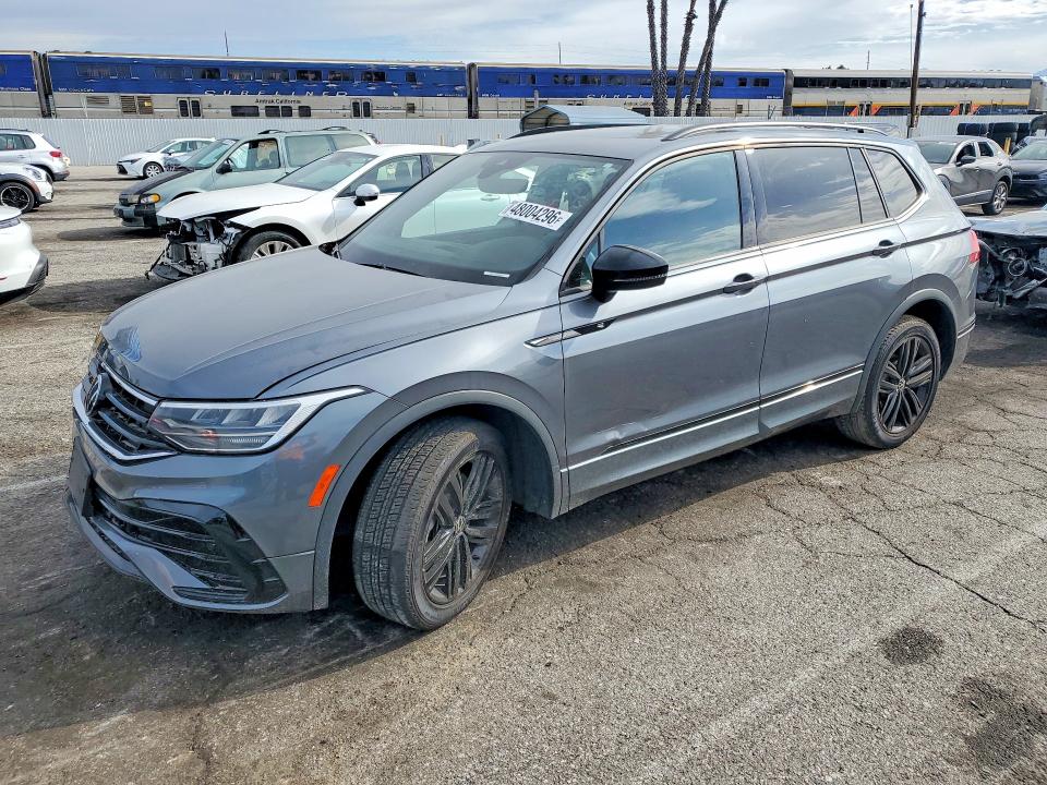 Продажа на аукционе авто 2022 Volkswagen Tiguan, vin: 3VVCB7AX7NM053277, номер лота: 48004296