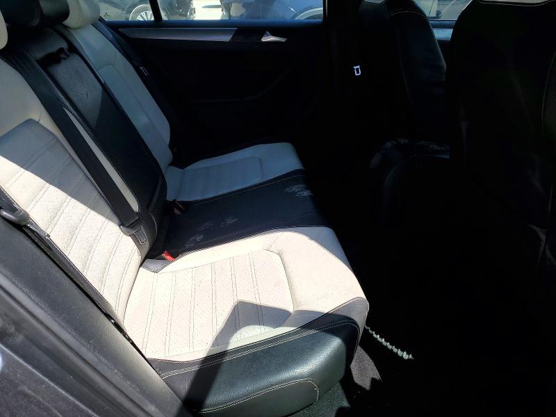50856946 :رقم المزاد ، 3VWD17AJ9HM303248 vin ، 2017 Volkswagen Jetta مزاد بيع