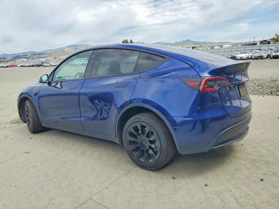 50171416 :رقم المزاد ، 7SAYGDEE4NF426182 vin ، 2022 Tesla Model Y مزاد بيع