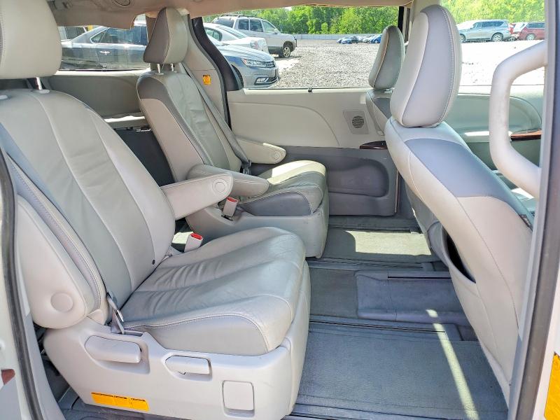 2013 Toyota Seinna მანქანა იყიდება აუქციონზე, vin: 5TDYK3DCXDS283853, აუქციონის ნომერი: 51194716