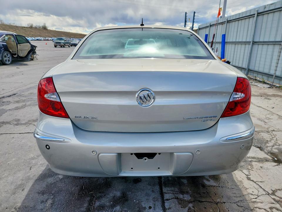 2008 Buick Lacrosse მანქანა იყიდება აუქციონზე, vin: 2G4WD582881341935, აუქციონის ნომერი: 49249666