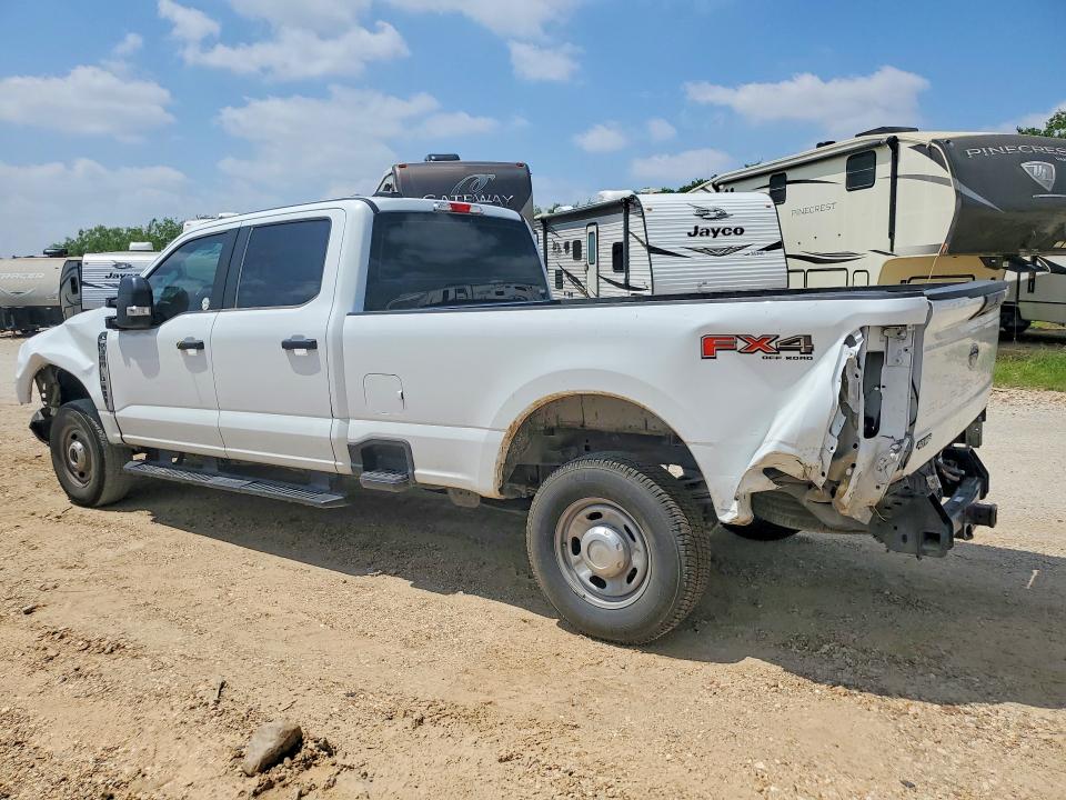 51175936 :رقم المزاد ، 1FT8W3BA3REE85873 vin ، 2024 Ford F350 مزاد بيع